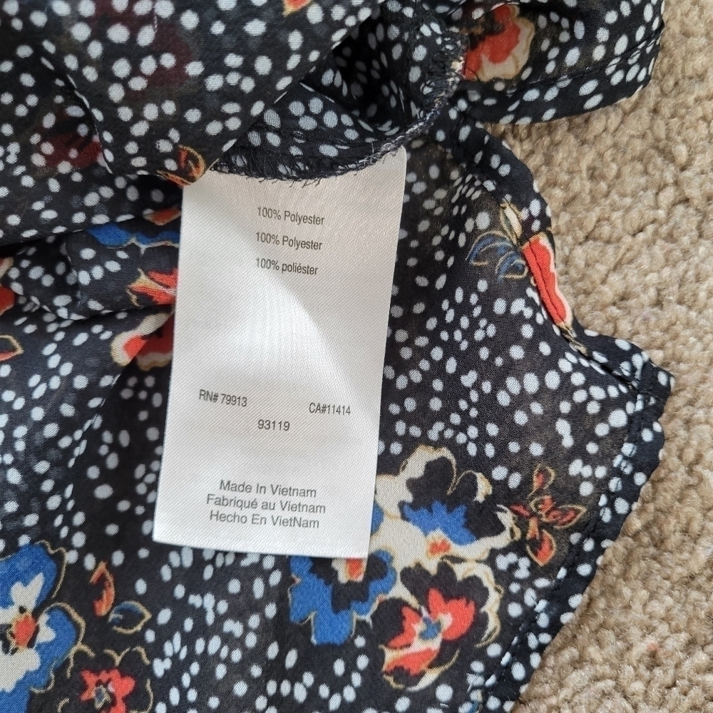 Motherhood Maternity black floral sheer flutter sleeve tank size M - Picture 5 of 7